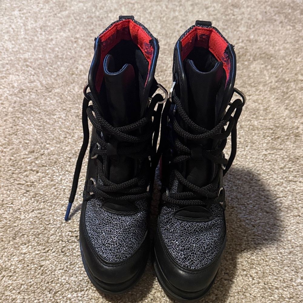 Sorel Black and Red Boots